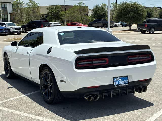 Dodge Challenger 2022