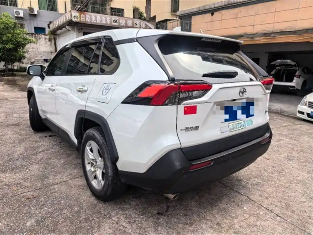 Toyota RAV4 2023