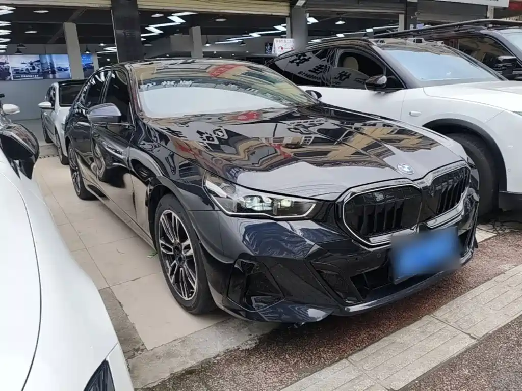 BMW 5 серии 2026