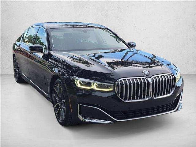 BMW 750 2021