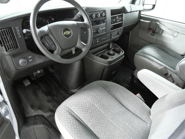 Chevrolet Express 2024