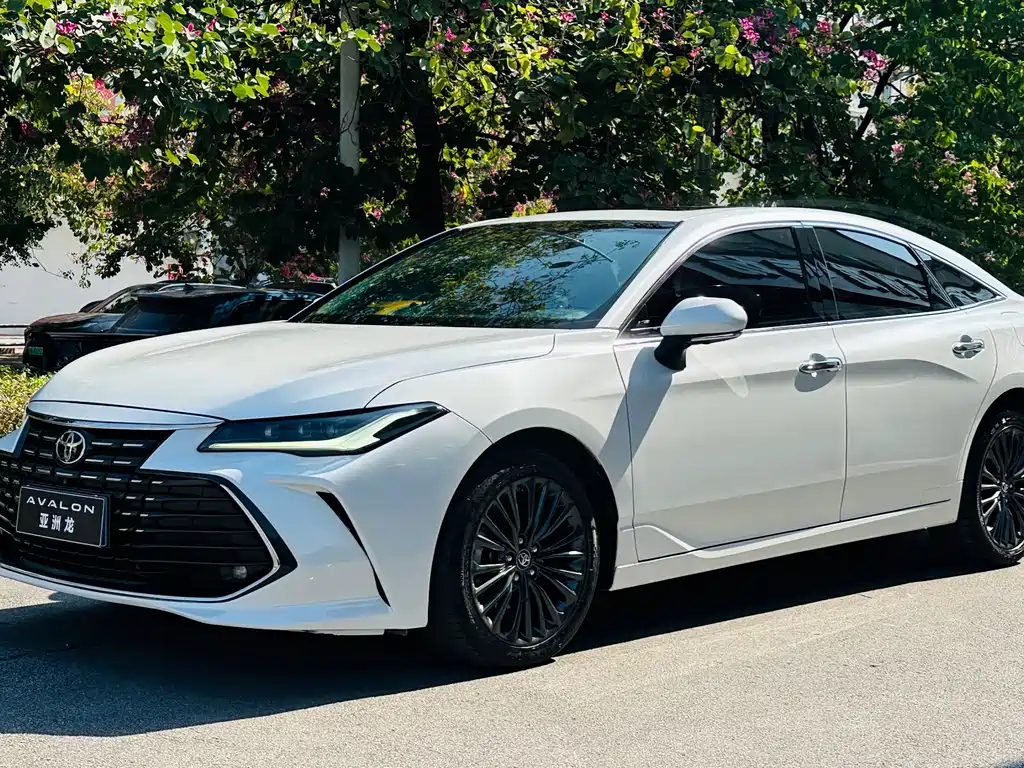 Toyota Avalon 2022