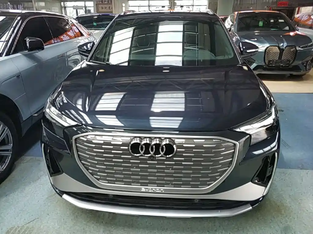 Audi Q4 e-tron 2023