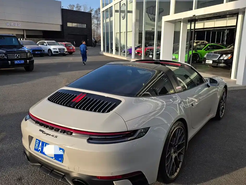 Porsche 911 2022