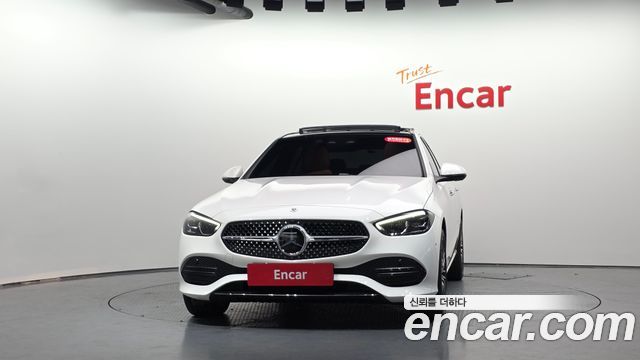 Mercedes-Benz C-Класс 2025