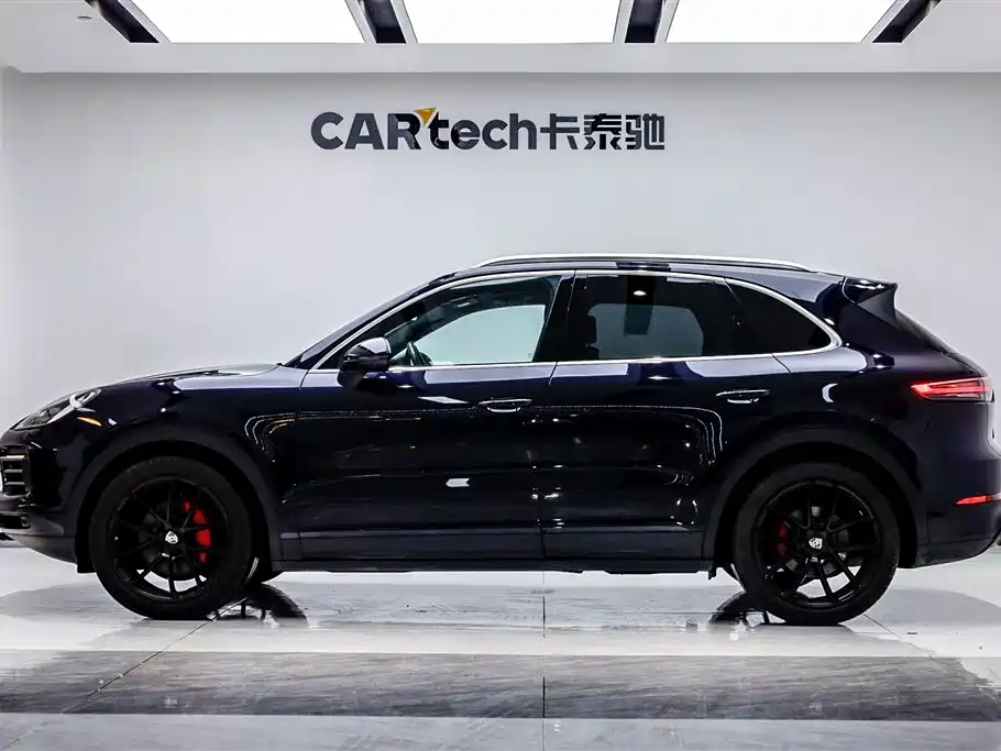 Porsche Cayenne 2021