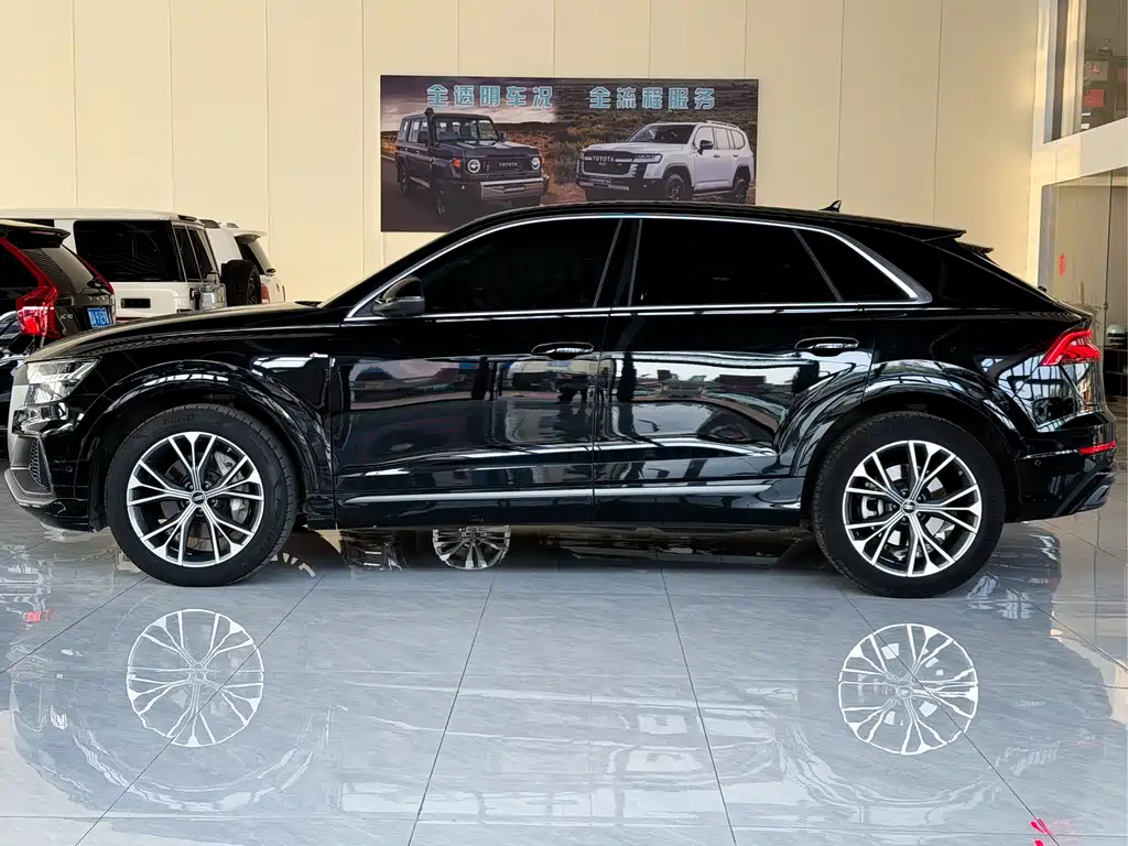 Audi Q8 2021