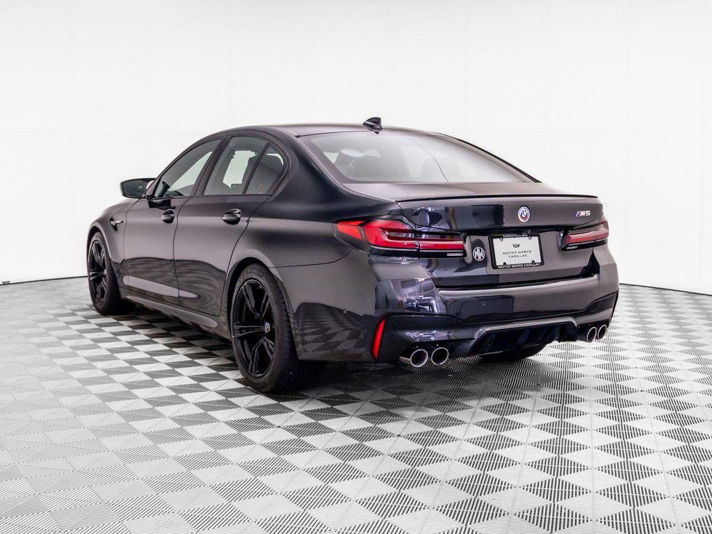 BMW M5 2022