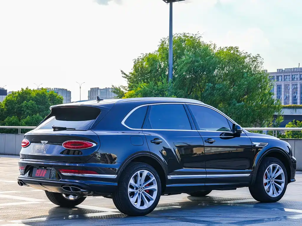 Bentley Bentayga 2024