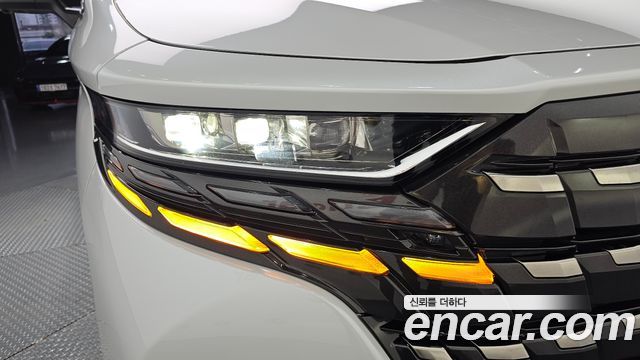 Toyota Alphard 2024