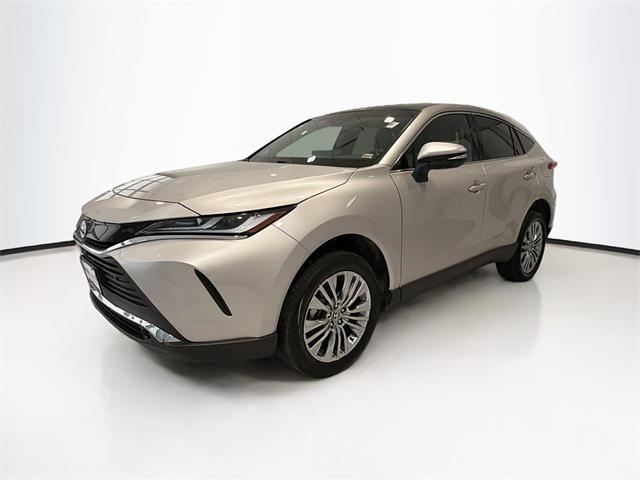 Toyota Venza 2024