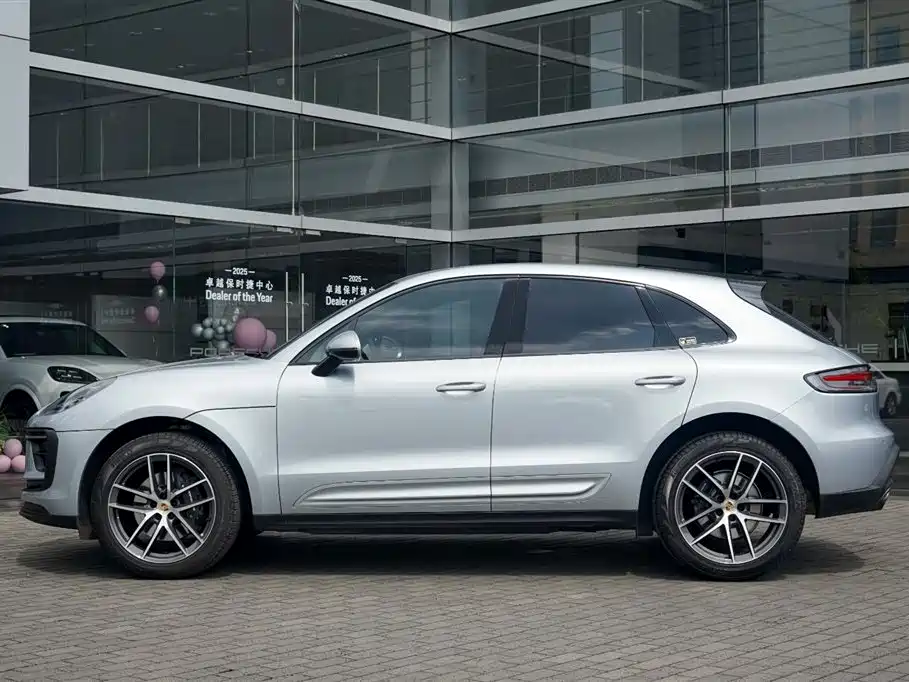 Porsche Macan 2024