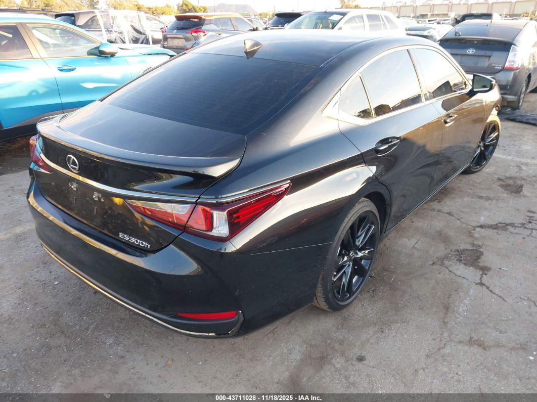 Lexus ES 2025