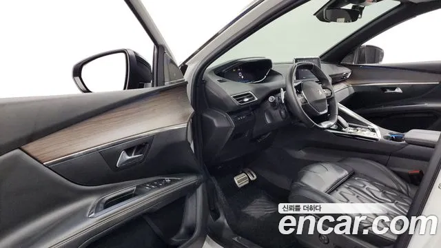 Peugeot 5008 2022