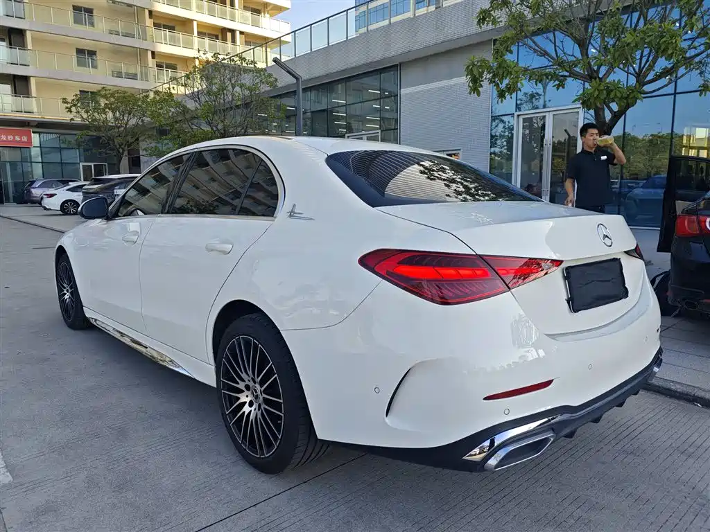 Mercedes-Benz C-Класс 2024