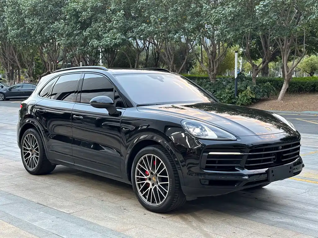 Porsche Cayenne 2023