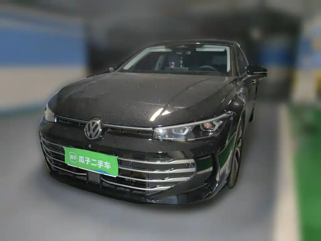 Volkswagen Passat 2025