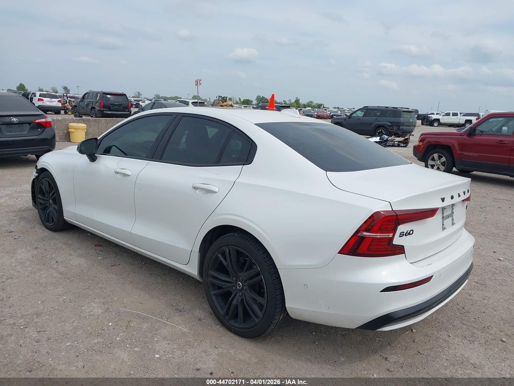 Volvo S60 2024