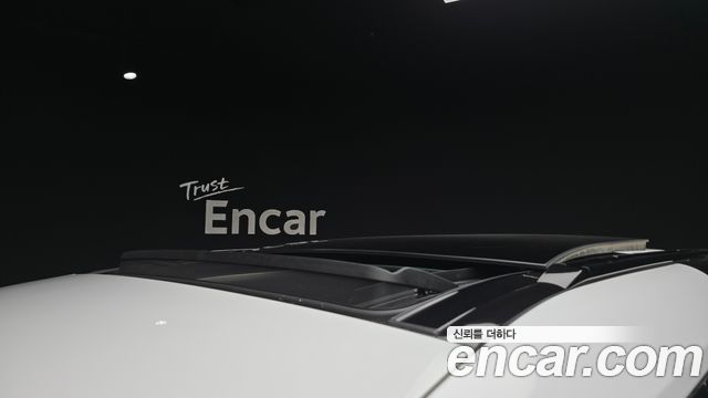 Land Rover Defender 2021