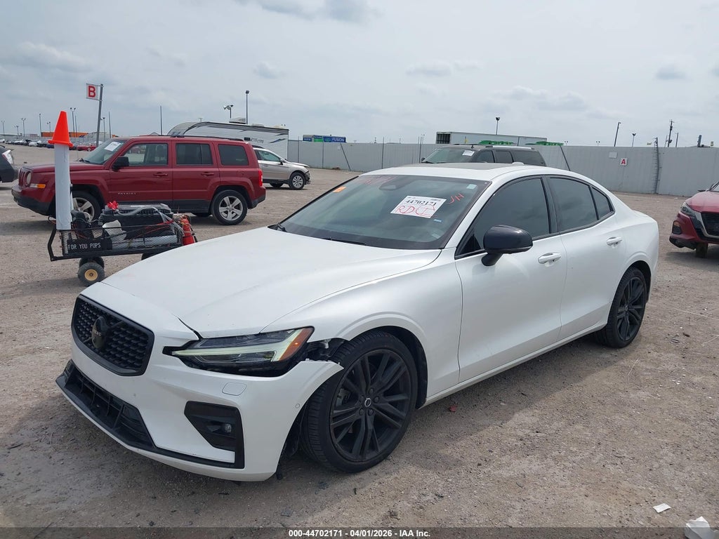 Volvo S60 2024