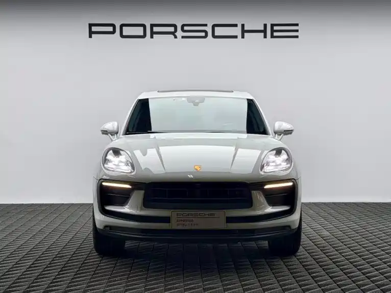 Porsche Macan 2023
