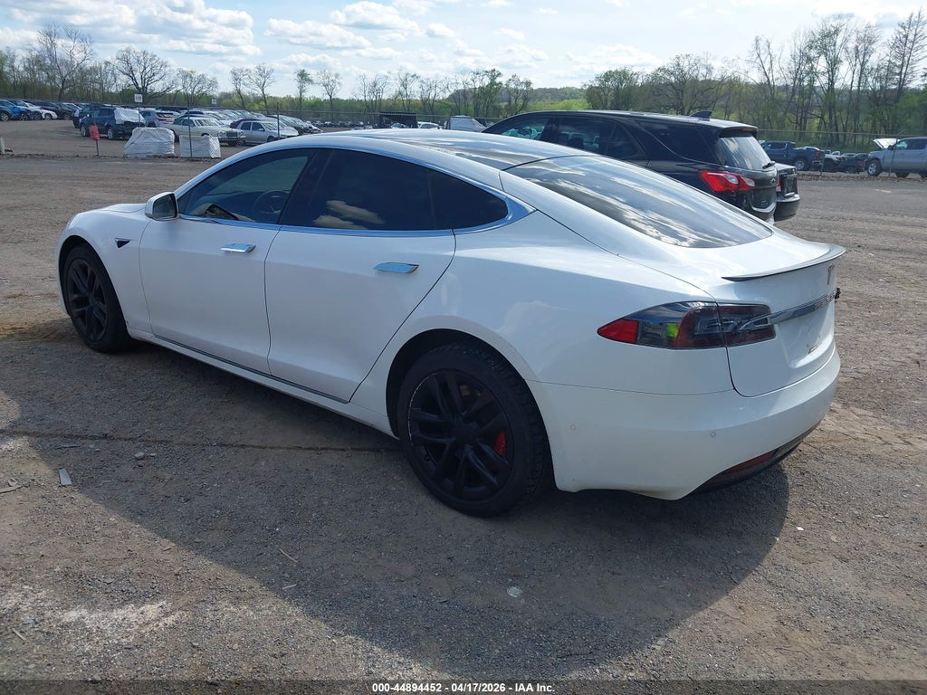 Tesla Model S 2021