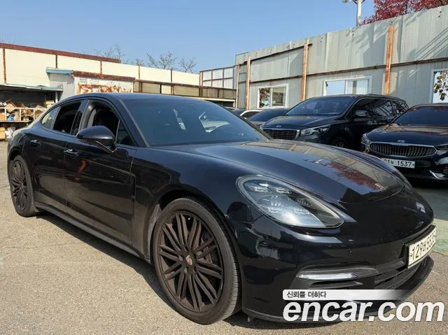 Porsche Panamera 2020