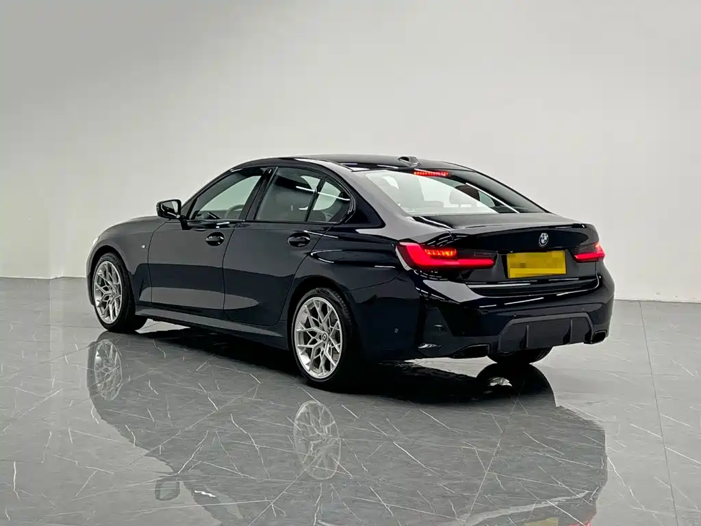 BMW 3 серии 2024