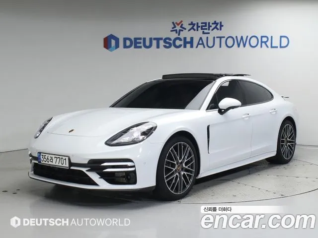 Porsche Panamera 2022