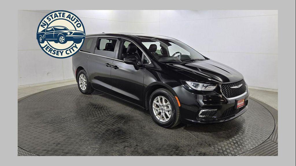 Chrysler Pacifica 2025
