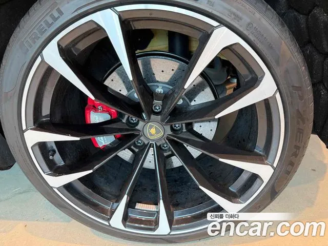 Lamborghini Urus 2021