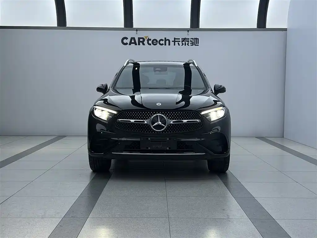 Mercedes-Benz GLC 2023