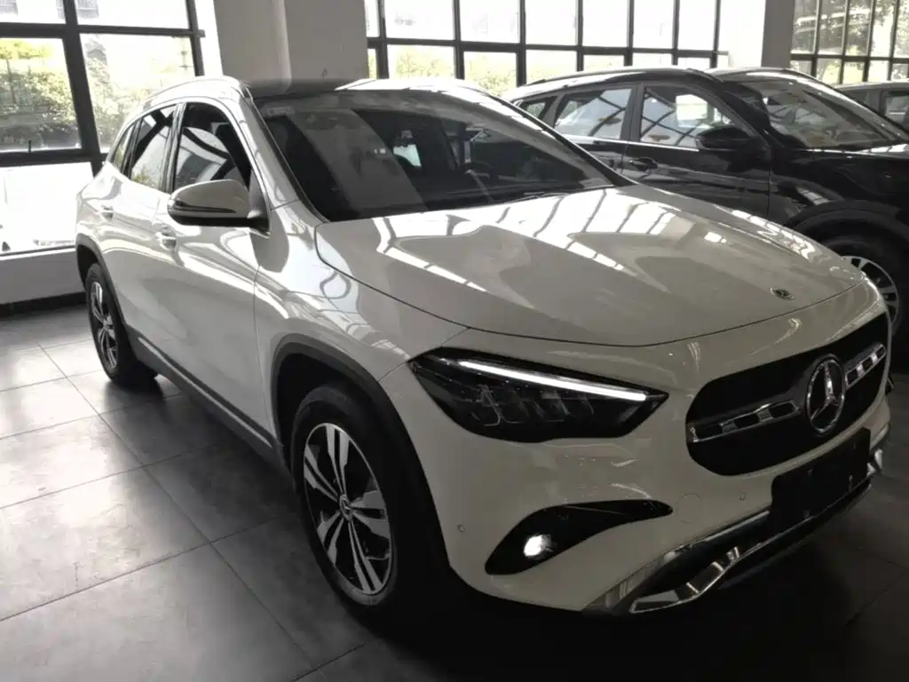 Mercedes-Benz GLA 2025