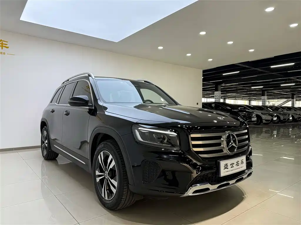 Mercedes-Benz GLB 2024