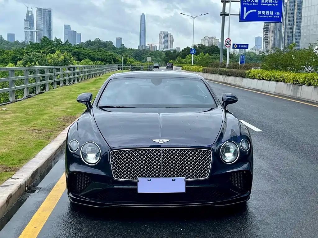 Bentley Continental 2020
