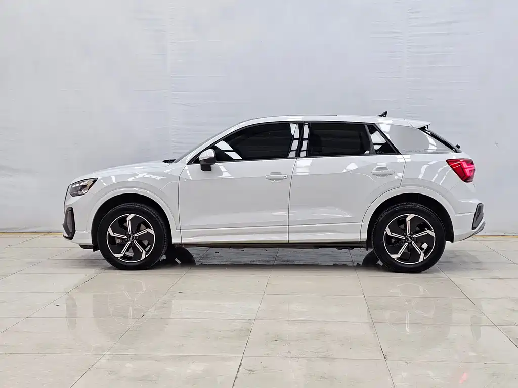 Audi e-tron 2023