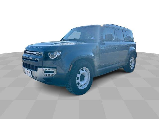 Land Rover Defender 2022