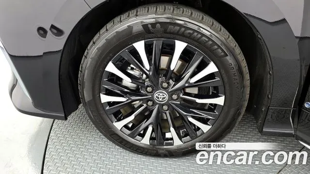 Toyota Alphard 2024