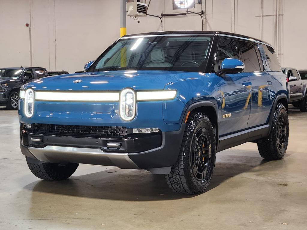 Rivian R1S 2023