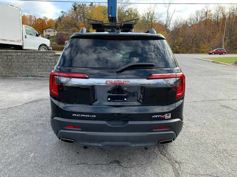 GMC Acadia 2023