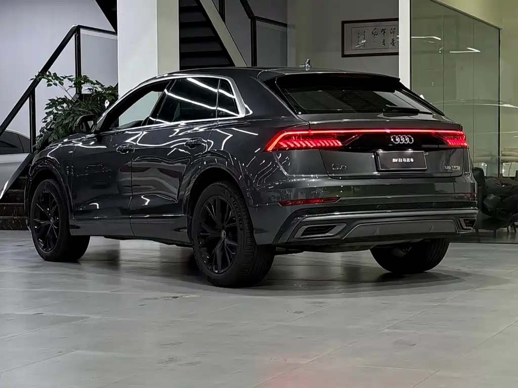 Audi Q8 2020