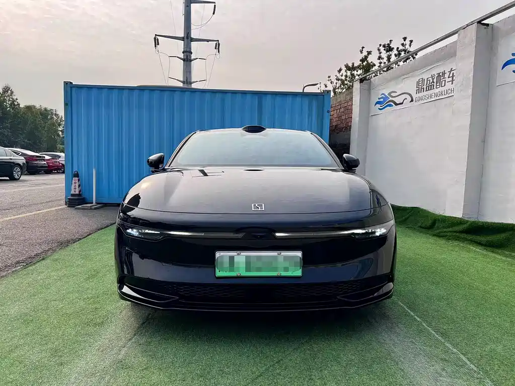Zeekr 007 2024