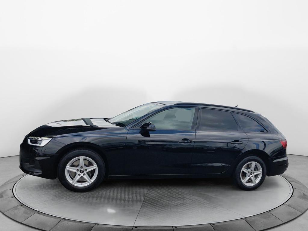 Audi A4 2023