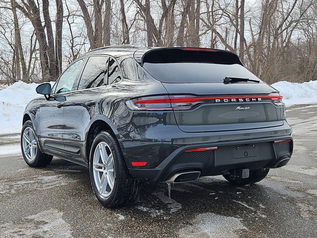 Porsche Macan 2025