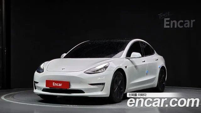 Tesla Model 3 2020