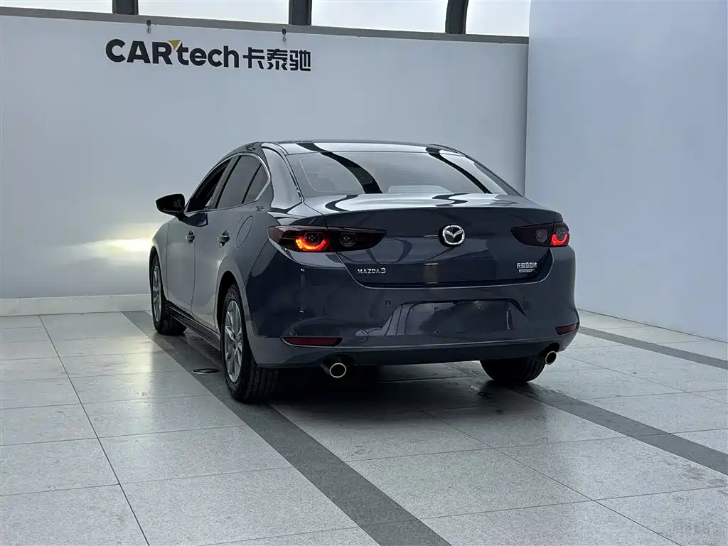 Mazda 3 2023