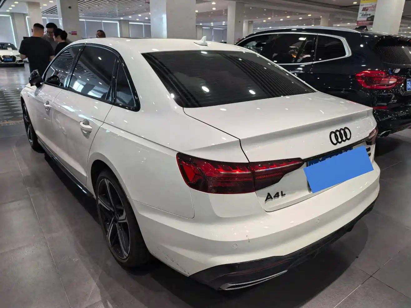 Audi A4 2024