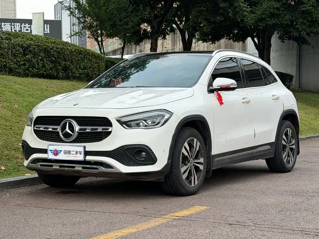 Mercedes-Benz GLA 2021