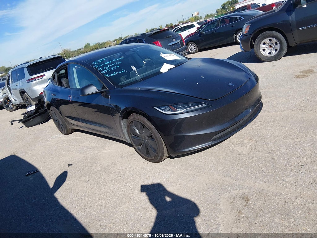 Tesla Model 3 2024