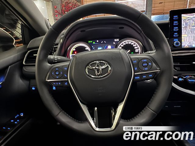 Toyota Camry 2024